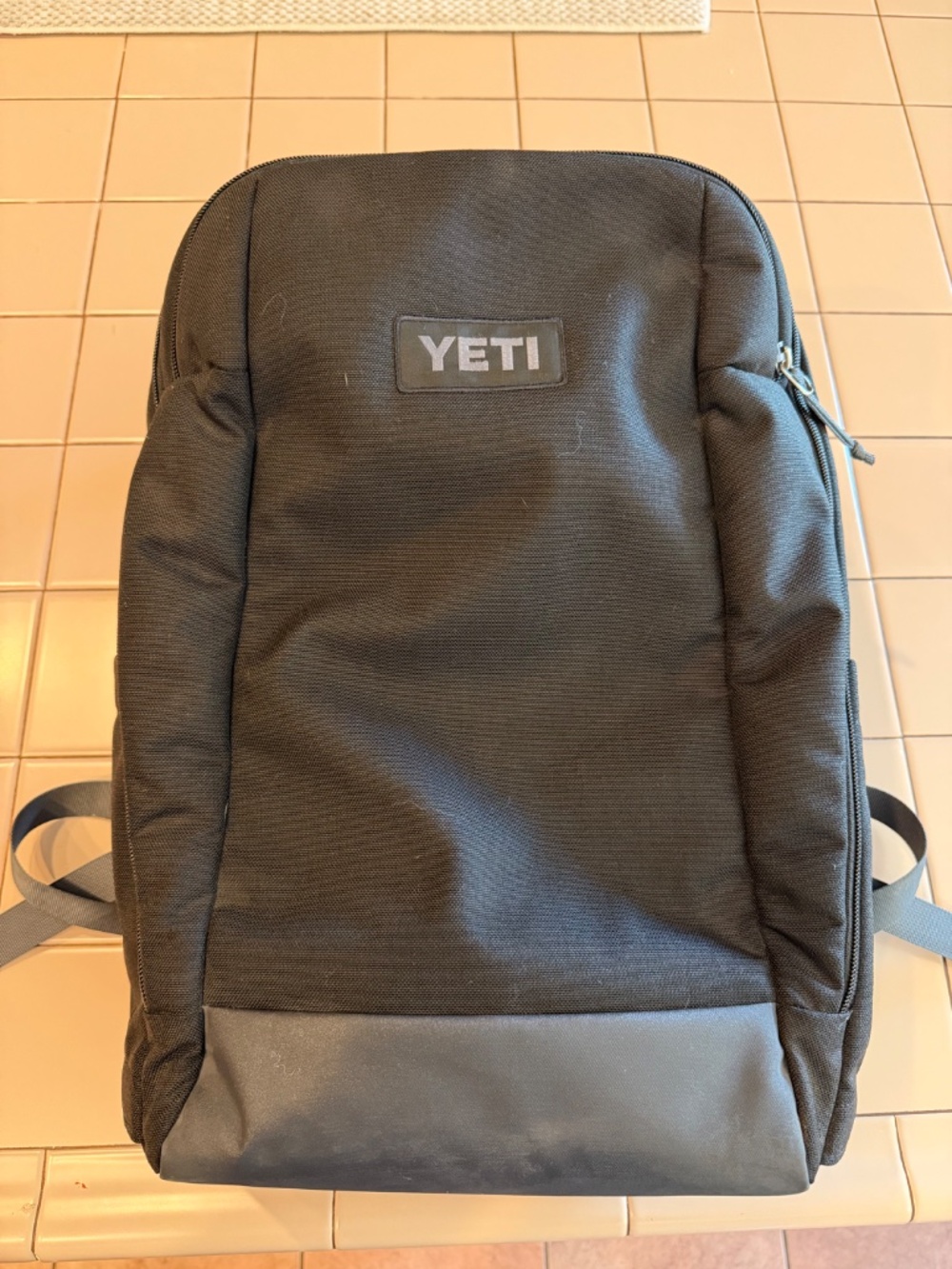 Yeti back Pack